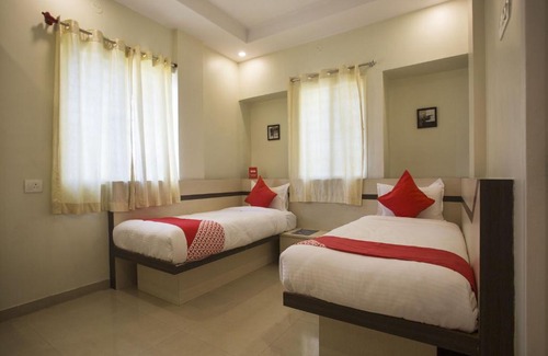 Pimpri - Chinchwad Hotel | OYO 11566 Shree Swami Apartment