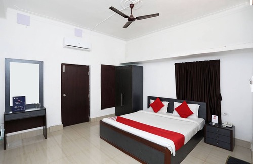 Phool Bagan Hotel | OYO 11569 Jalan Lake View