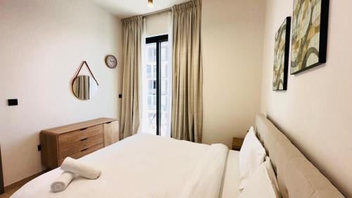 Jumeirah Village Circle House | OYO 1289 Home Premium 1Bed Apartment At JVC