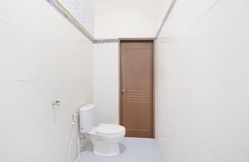 Imam Bonjol Hotel | OYO 2836 Sekar Sari Residence