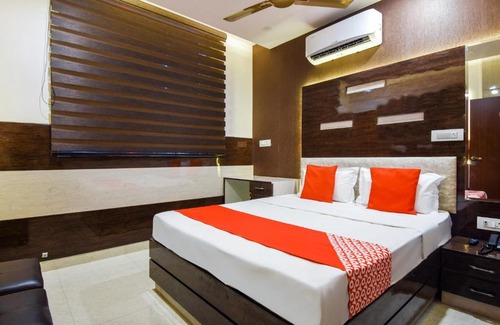 Zirakpur Hotel | OYO 70744 Hotel Atharv