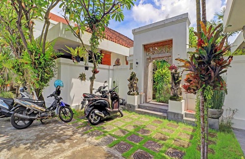 Denpasar Timur Hotel | OYO 91971 Hotel Puri Sokasati