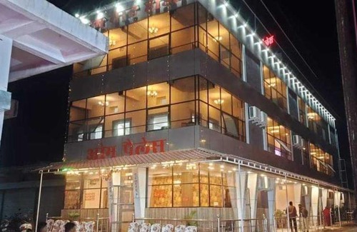 Narsimhapur Hotel | OYO 92654 Hotel Om Palace