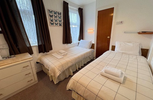 South Shore Hotel | OYO Delton Hotel Blackpool Pleasure Beach