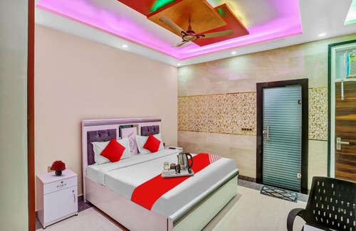 Rohini Hotel | OYO Flagship 70194 Dusky Hotel Restaurant