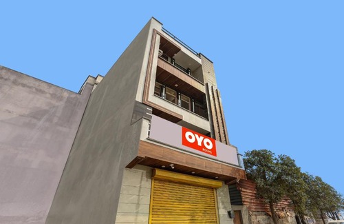 Rohini Hotel | OYO Flagship 70194 Dusky Hotel Restaurant