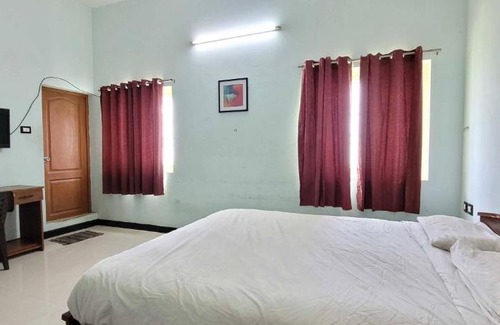 Saravanampatty Hotel | OYO Flagship Heavens Residency