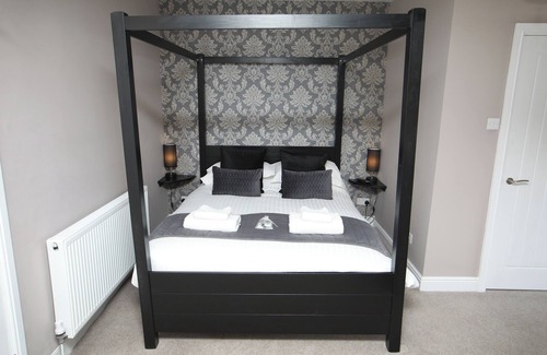 Glyn Ceiriog Hotel | OYO Glyn Valley Hotel