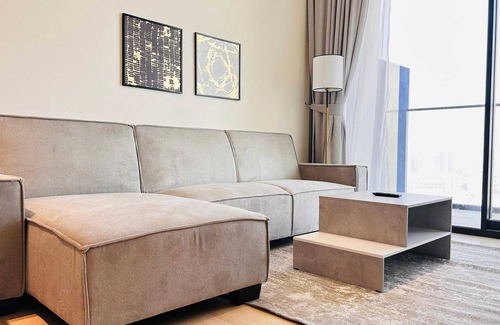 Jumeirah Village Circle Apartment | OYO HOME 1455 Premium 1 Bed Apartment