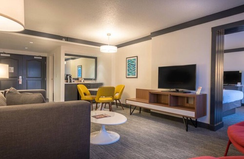 Las Vegas Hotel | OYO Hotel and Casino Las Vegas