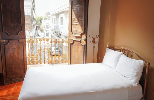 Old Town Hotel | OYO Hotel El Conquistador