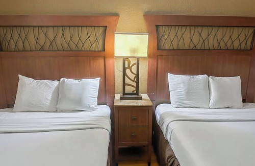 Mobile Hotel | OYO Hotel Mobile, AL I-65 at Airport Blvd
