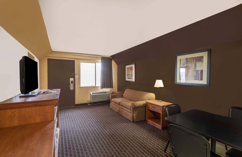 Odessa Hotel | Oyo Hotel Odessa TX, East Business 20