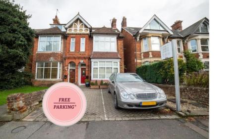 Summertown Hotel | OYO Lonsdale Guest House