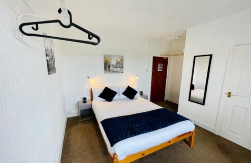Skegness Hotel | OYO The Sun Hotel