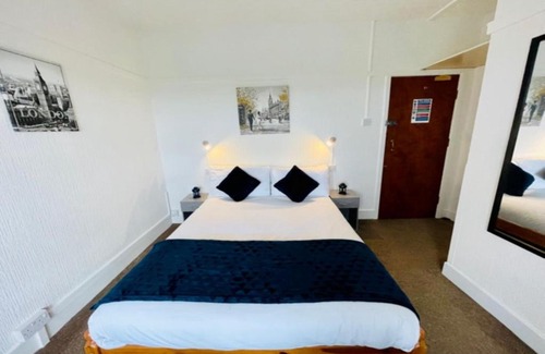 Skegness Hotel | OYO The Sun Hotel
