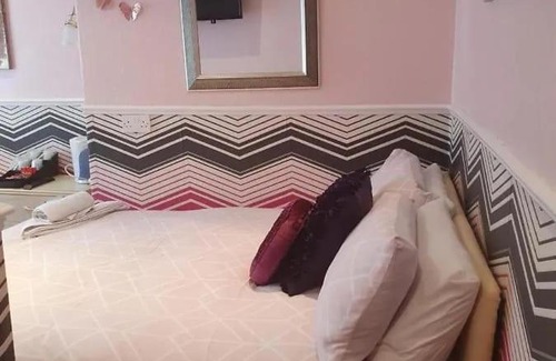 Blackpool Town Center Bed & Breakfast | OYO Wynnstay Hotel