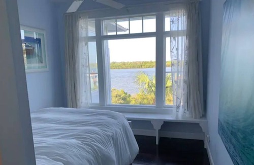 Edgewater Villa | Oyster Zen