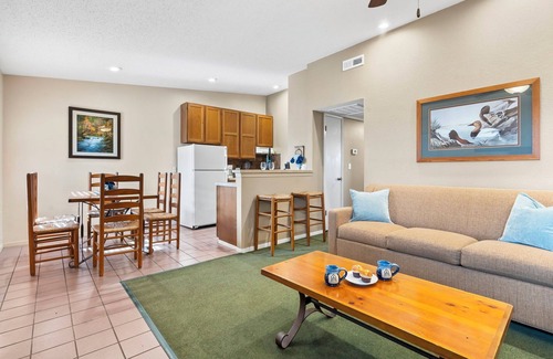 Kimberling City House | Ozark Mountain Retreat w Free Attraction Tickets-Table Rock Lake Access-Fireplace