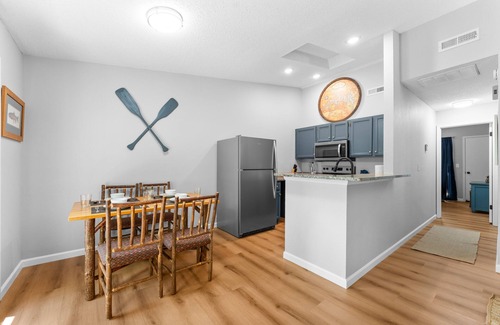 Kimberling City House | Ozark Mountain Bungalow-Updated-Lake Access-Free Tickets-Cmty Pool-Mini Golf-Pickleball