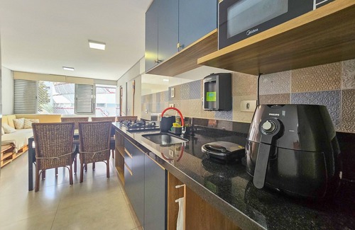 Tombo Apartment | Pé na areia do Guarujá - Praia do Tombo (F)