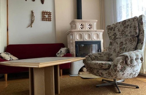 Cheb House | Příjemný řadový rodinný dům se zahradou
