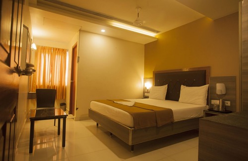 KK Nagar Hotel | P K Rresidency