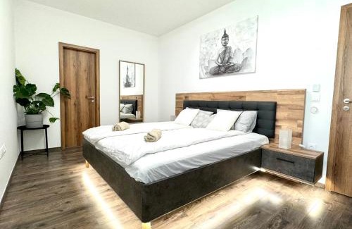 Corvin negyed Apartment | P193 Central Stylish