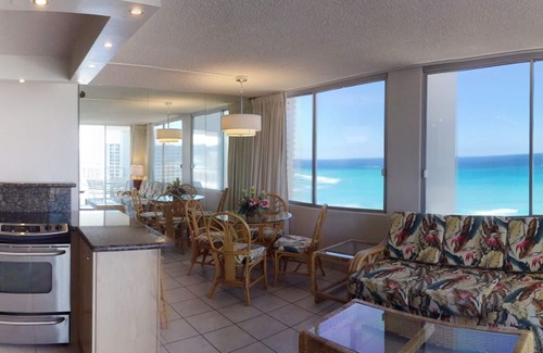 Waikiki Condo | Pacific Monarch. 29th Floor with Full Ocean Views. 1 Bedroom. Great Deal!