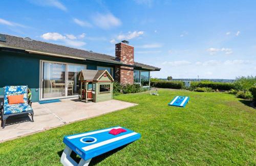 North Pacific Beach House | Pacifica Paradise by Cardo - Ocean Views - AC - Kids Playground