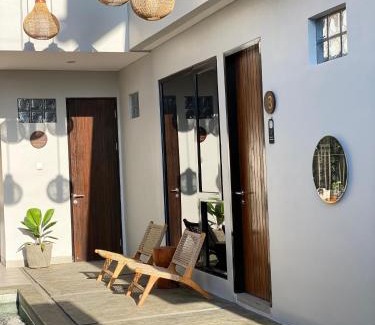 Ketewel Hotel | Padinis Villa & Coffee