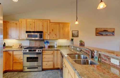 Pagosa Springs House | Pagosa Peak Mountain Views