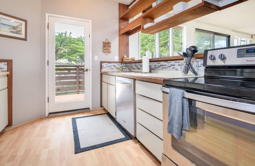Watsonville House | Pajaro Dunes Resort: Family Beach House Sleeps 13! Great Family Home with 4+ Bd: