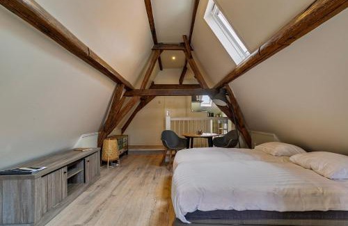 Zierikzee Apartment | Pakhuis de Venkel - zolderstudio
