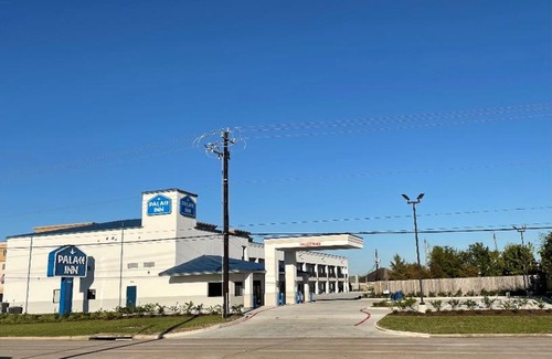 Baytown Hotel | Palace Inn Blue - Garth Rd