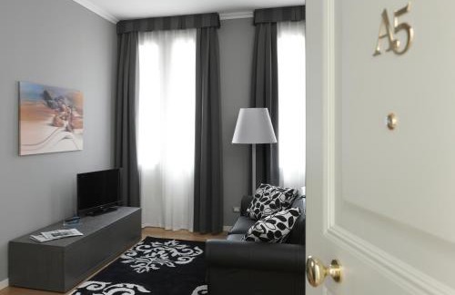 Trieste Old Town Apartment | Palace Suite