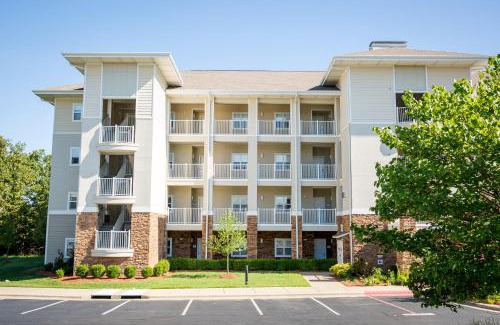 Branson Hotel | Palace View Heights by Spinnaker