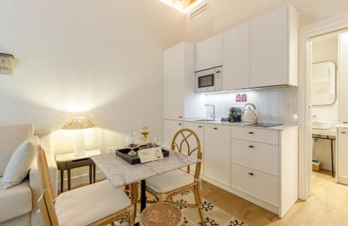 La Goleta Apartment | Palacio Vegafuente by Caleta Homes