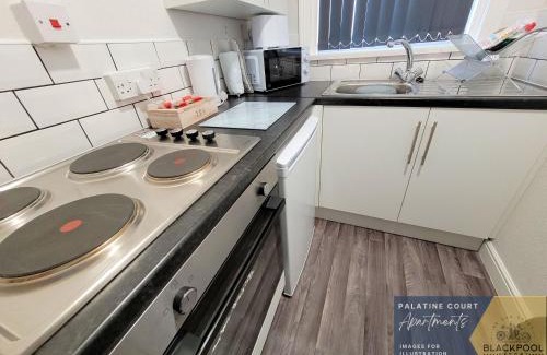 Blackpool Town Center Apartment | Palatine Court Holiday Flats - Blackpool Resort Collection