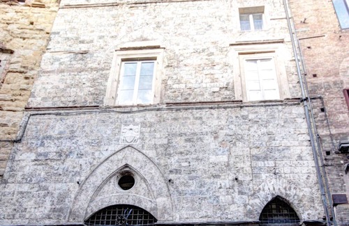 Siena City Centre House | Palazzo Bichi Ruspoli-Historical Res, near Campo Square and close to everything