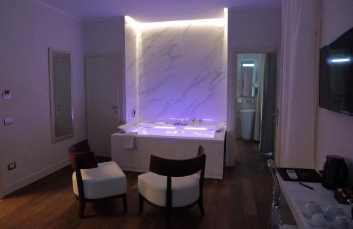 Pisa City Centre Bed & Breakfast | Palazzo Cini Luxury Rooms in Pisa