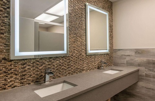 Kissimmee Hotel | Palazzo Lakeside Hotel