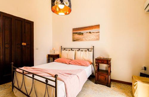 Gallipoli Apartment | Palazzo Migliaccio Apartment by Casa di Marco AP23