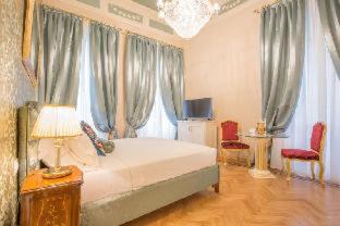 Verona City Centre House | Palazzo Monga Boutique Guesthouse