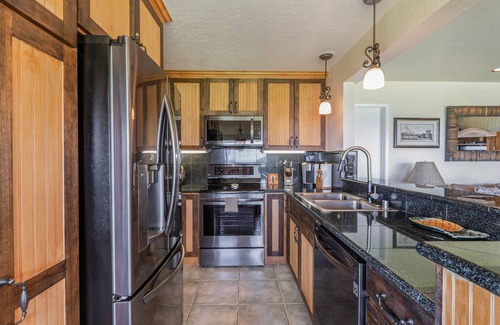 Princeville Condo | Pali Ke Kua: Paradise awaits. Enjoy Stunning Ocean Views, beach access, & AC!