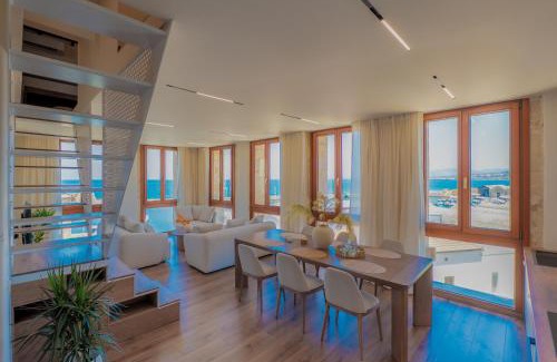 Old Town Apartment | Pallazzo Dei Miracoli - Luxe 3BR apt Sea & Old Port Terrace View