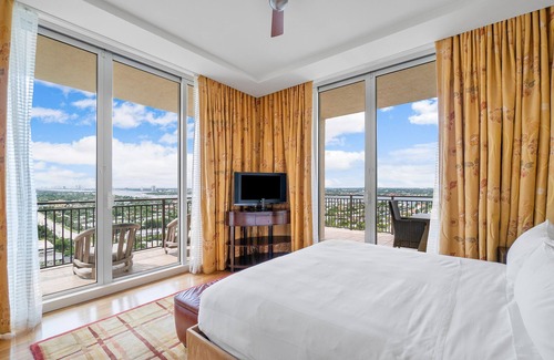 Singer Island Hotel | Palm Beach Singer Island Resort & Spa Luxury Suites