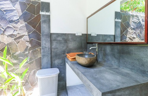 Bukti Hotel | Palm Beach Villas Bali