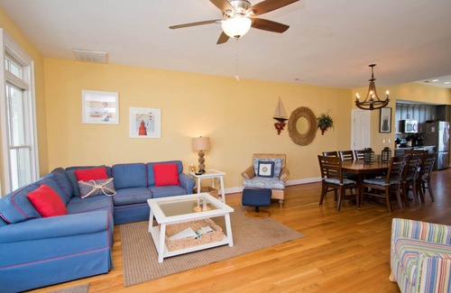 Atlantic Beach House | Palm Cottage III At The Grove, Oceanfront House in Atlantic Beach, NC!