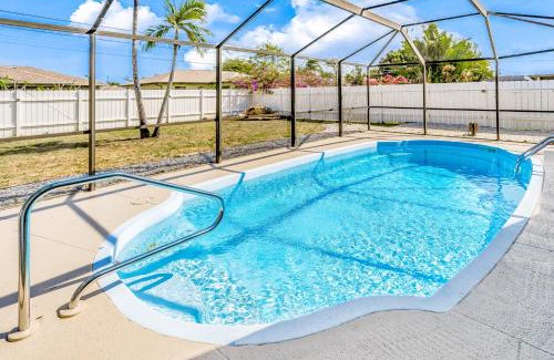 Fort Myers House | Palm Escape